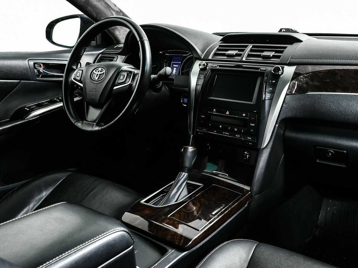 Купить Toyota Camry с пробегом. Фото: #8