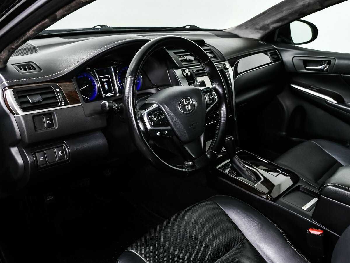 Купить Toyota Camry с пробегом. Фото: #11
