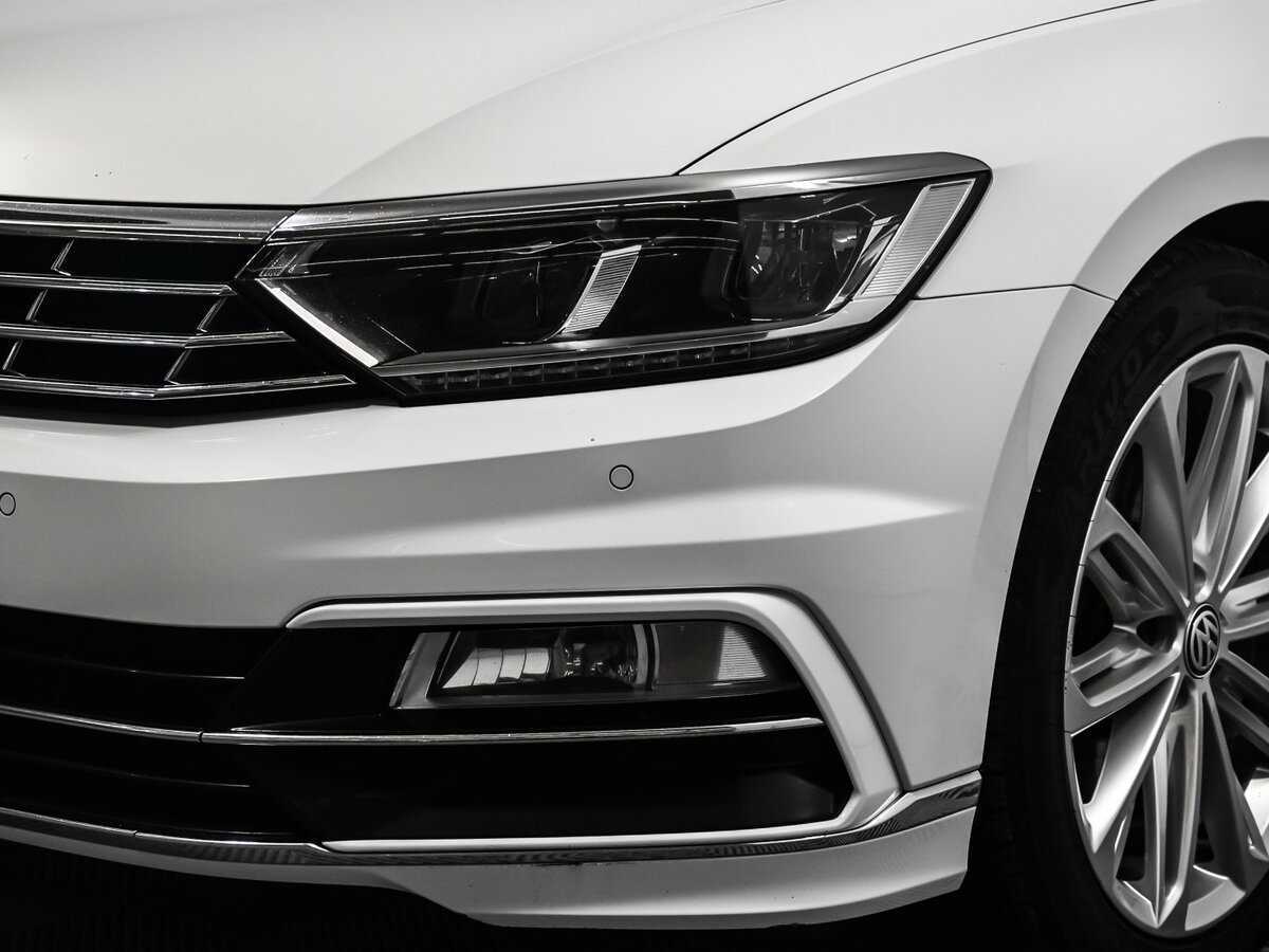 Купить Volkswagen Passat с пробегом. Фото: #13