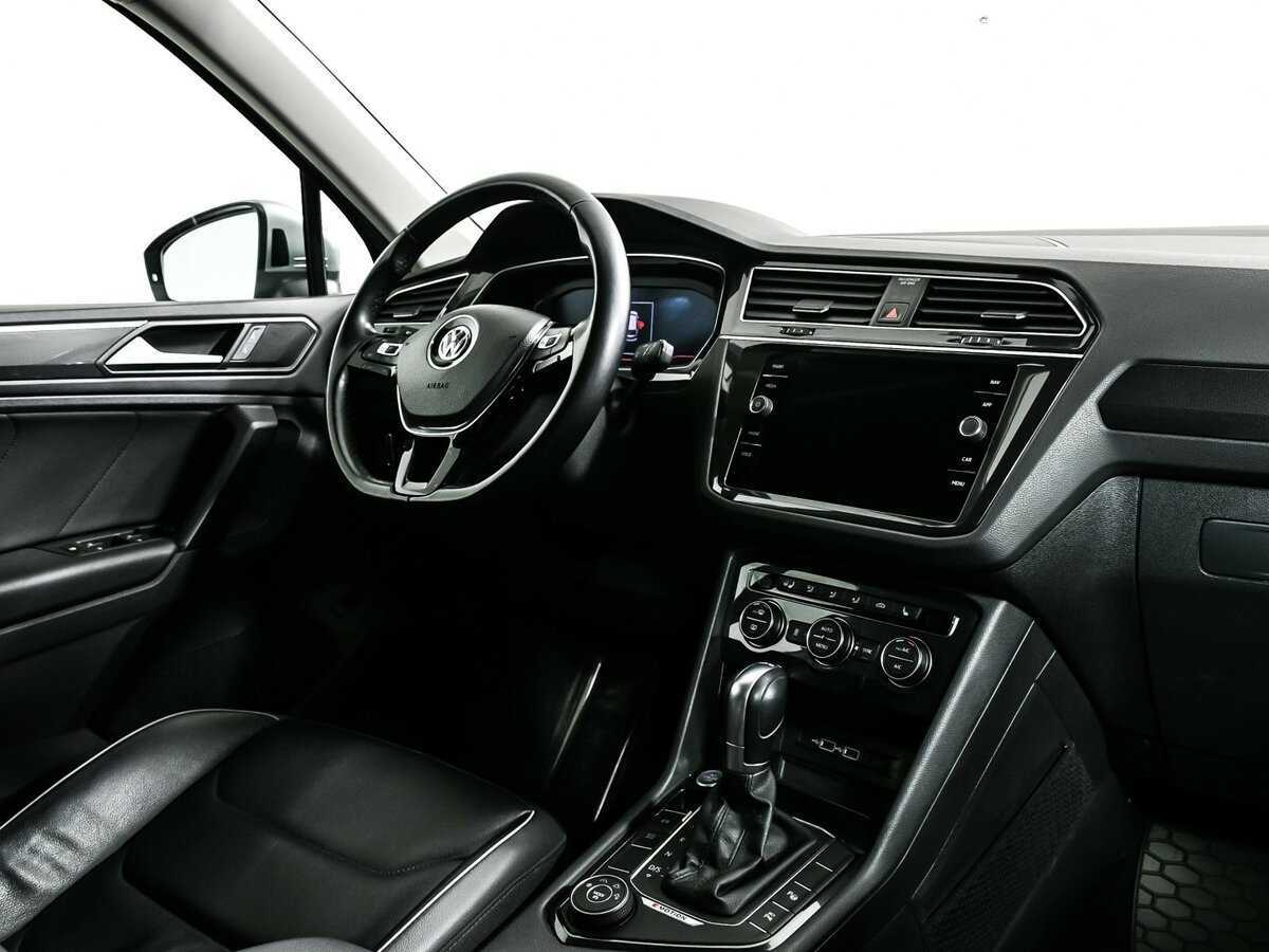 Купить Volkswagen Tiguan с пробегом. Фото: #8