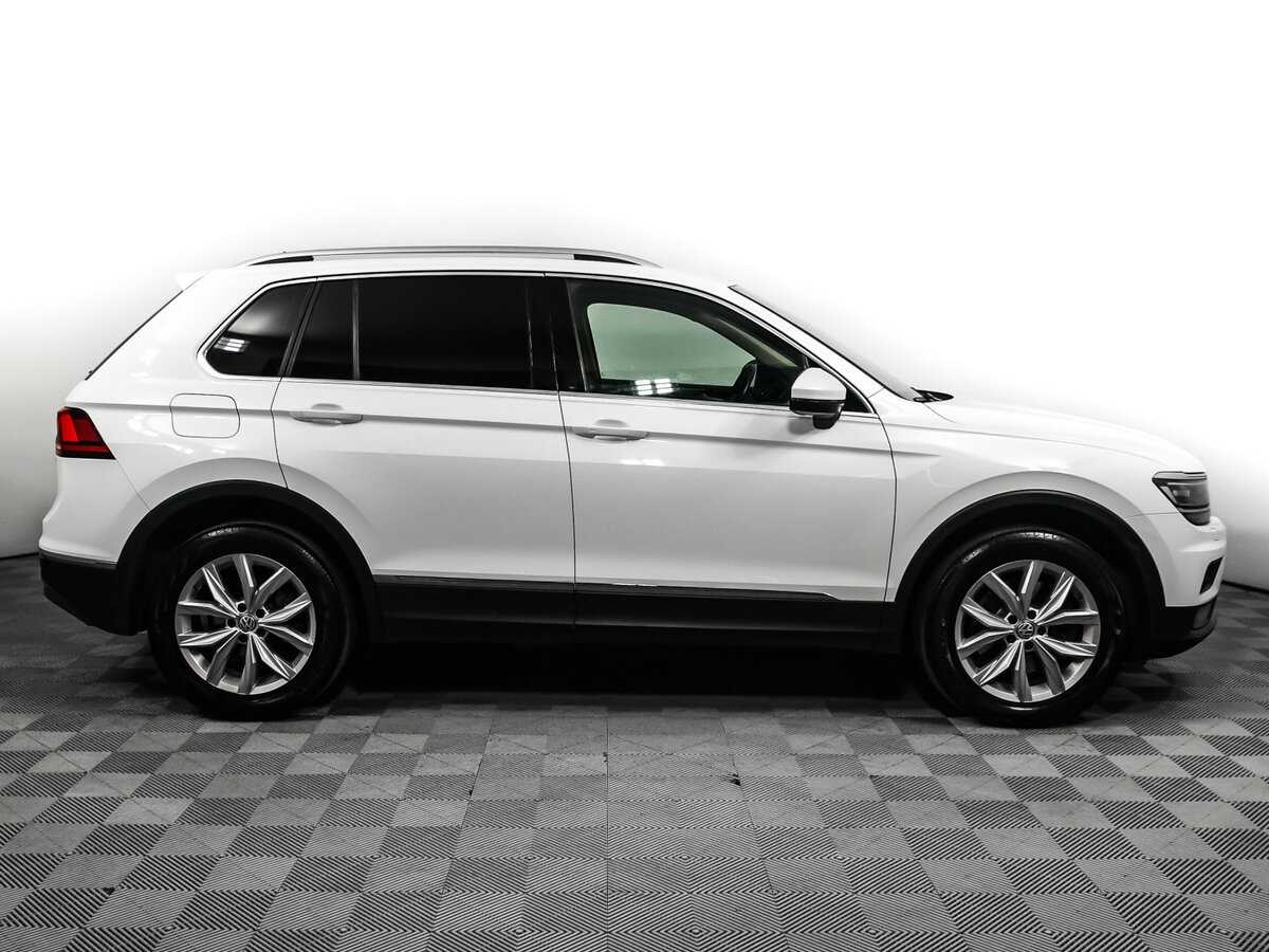 Купить Volkswagen Tiguan с пробегом. Фото: #3