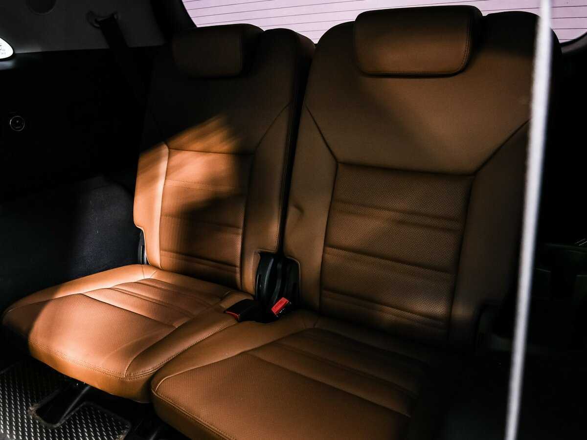 Купить Kia Sorento с пробегом. Фото: #13