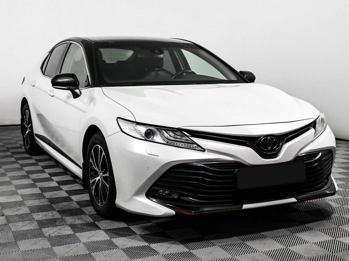 Купить Toyota Camry с пробегом. Фото: #2