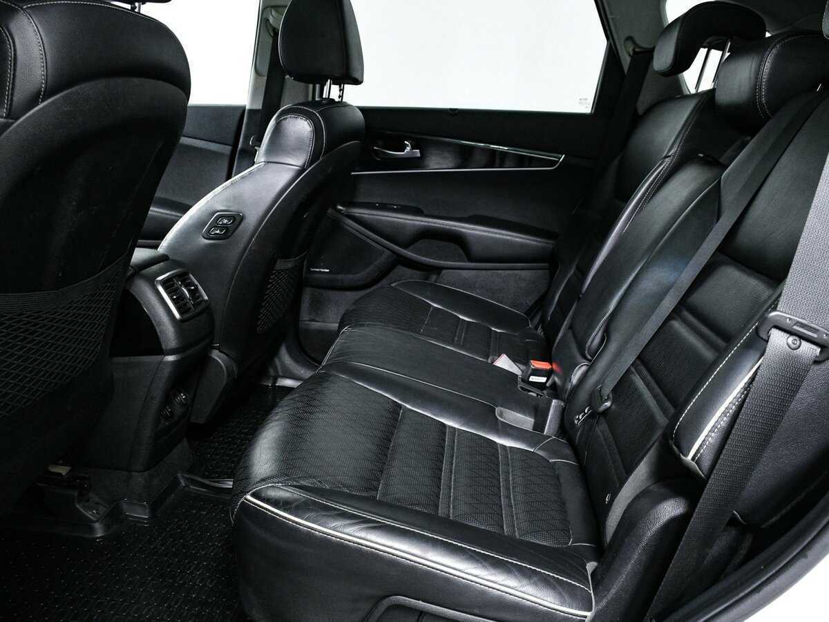Купить Kia Sorento с пробегом. Фото: #13