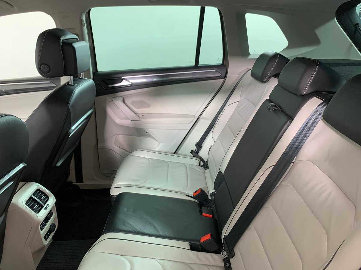 Купить Volkswagen Tiguan с пробегом. Фото: #18