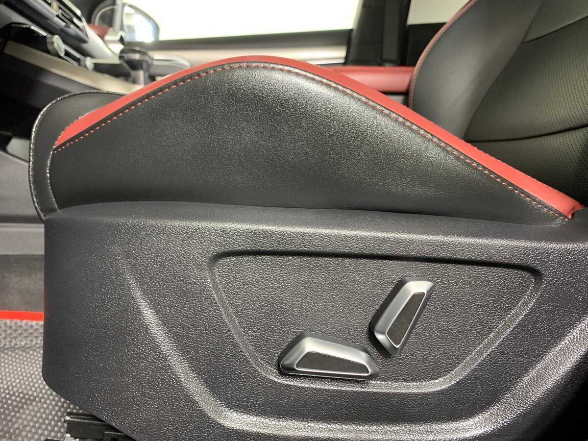 Купить Geely Coolray с пробегом. Фото: #15