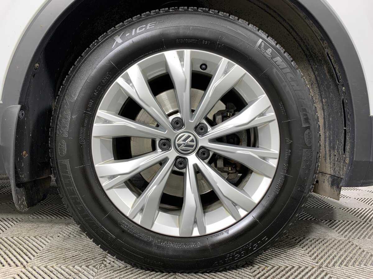 Купить Volkswagen Tiguan с пробегом. Фото: #8