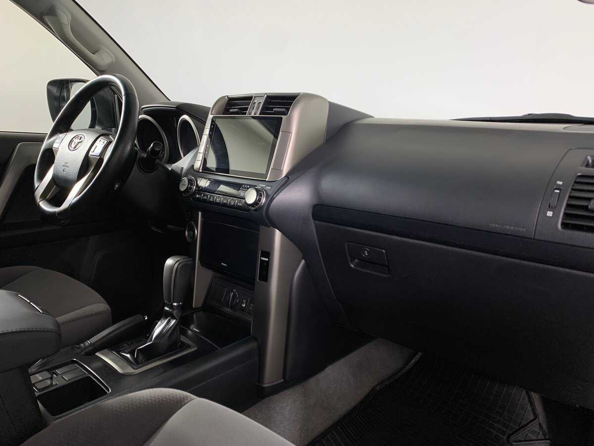 Купить Toyota Land Cruiser Prado с пробегом. Фото: #10