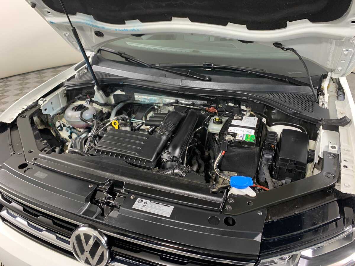 Купить Volkswagen Tiguan с пробегом. Фото: #10