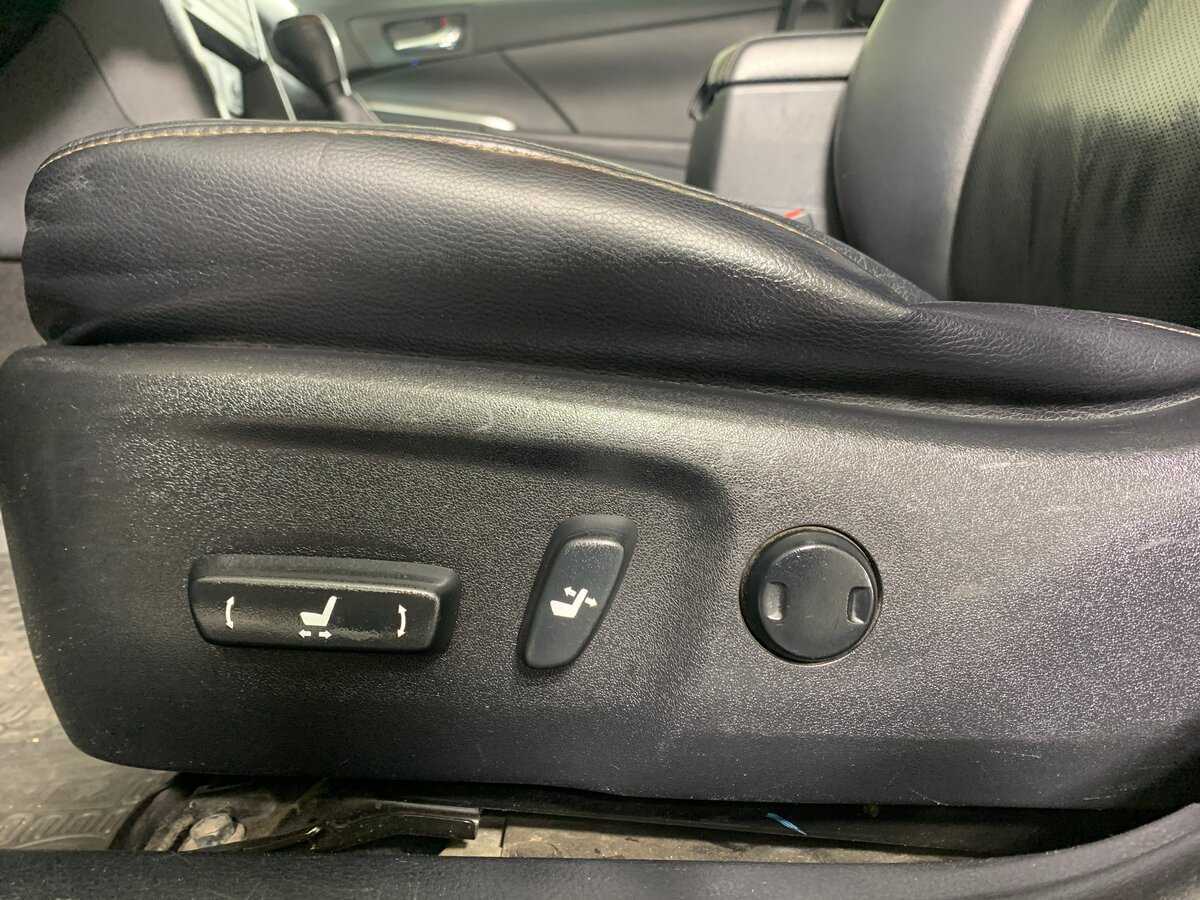 Продажа Б/У Тойота Камри. Фото: #14