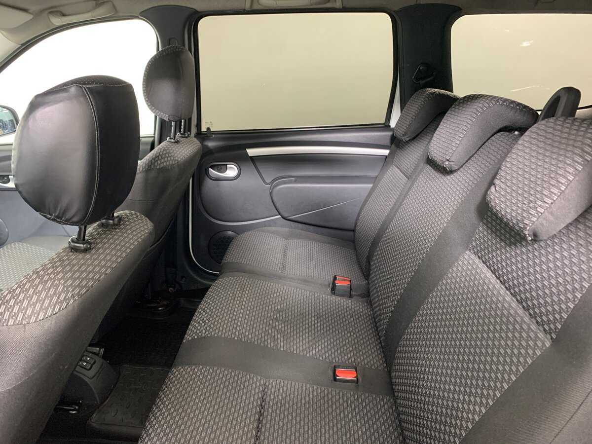 Продажа Б/У Лада (ВАЗ) Ларгус. Фото: #17