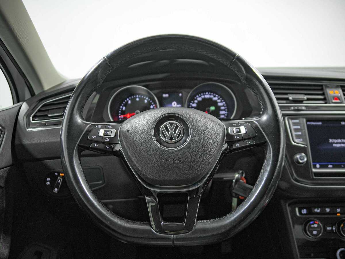 Купить Volkswagen Tiguan с пробегом. Фото: #7