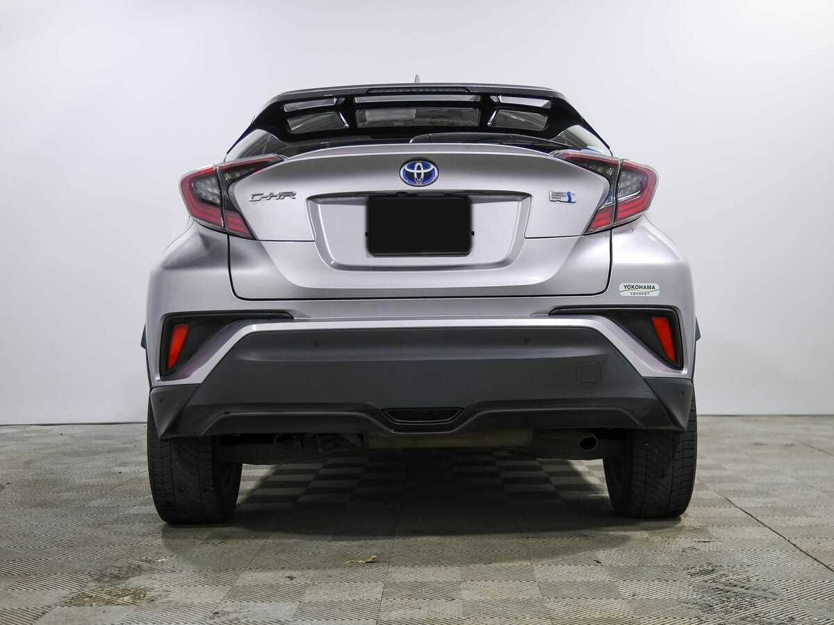 Купить Toyota C-HR с пробегом. Фото: #3