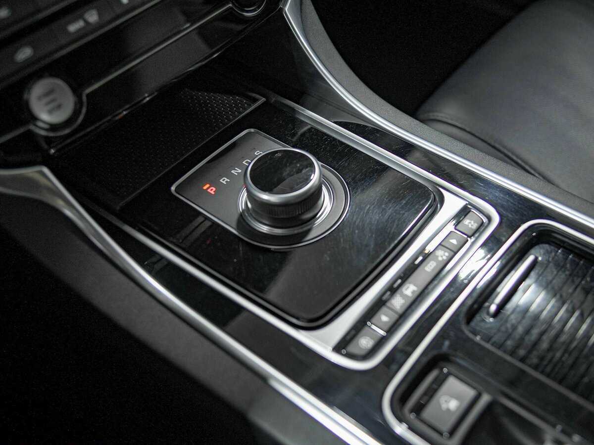 Купить Jaguar XF с пробегом. Фото: #12