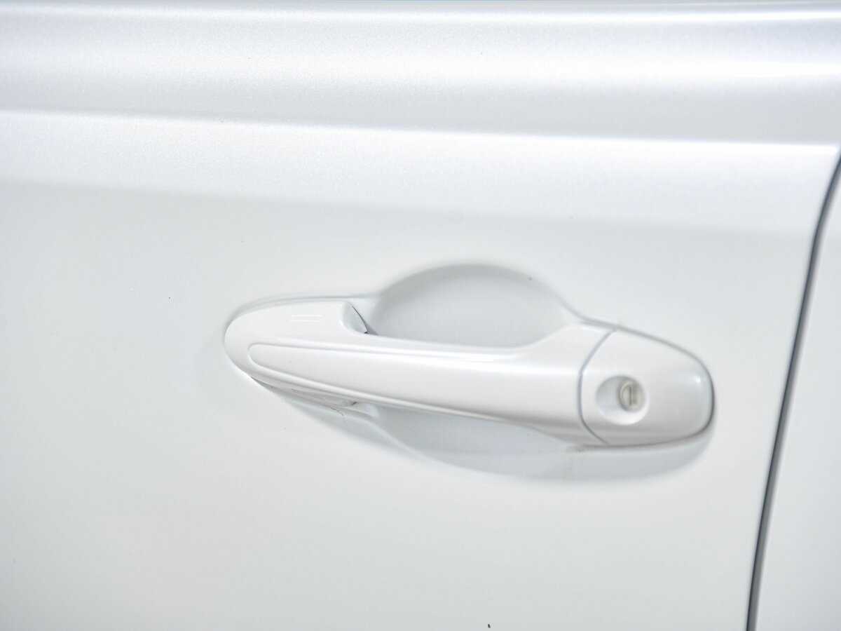 Купить Toyota RAV4 с пробегом. Фото: #17