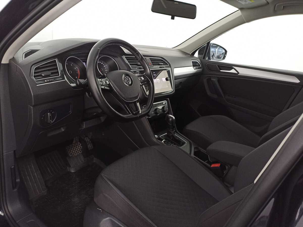 Купить Volkswagen Tiguan с пробегом. Фото: #15