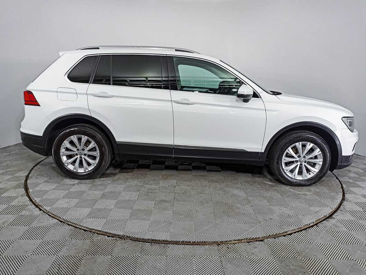 Купить Volkswagen Tiguan с пробегом. Фото: #3