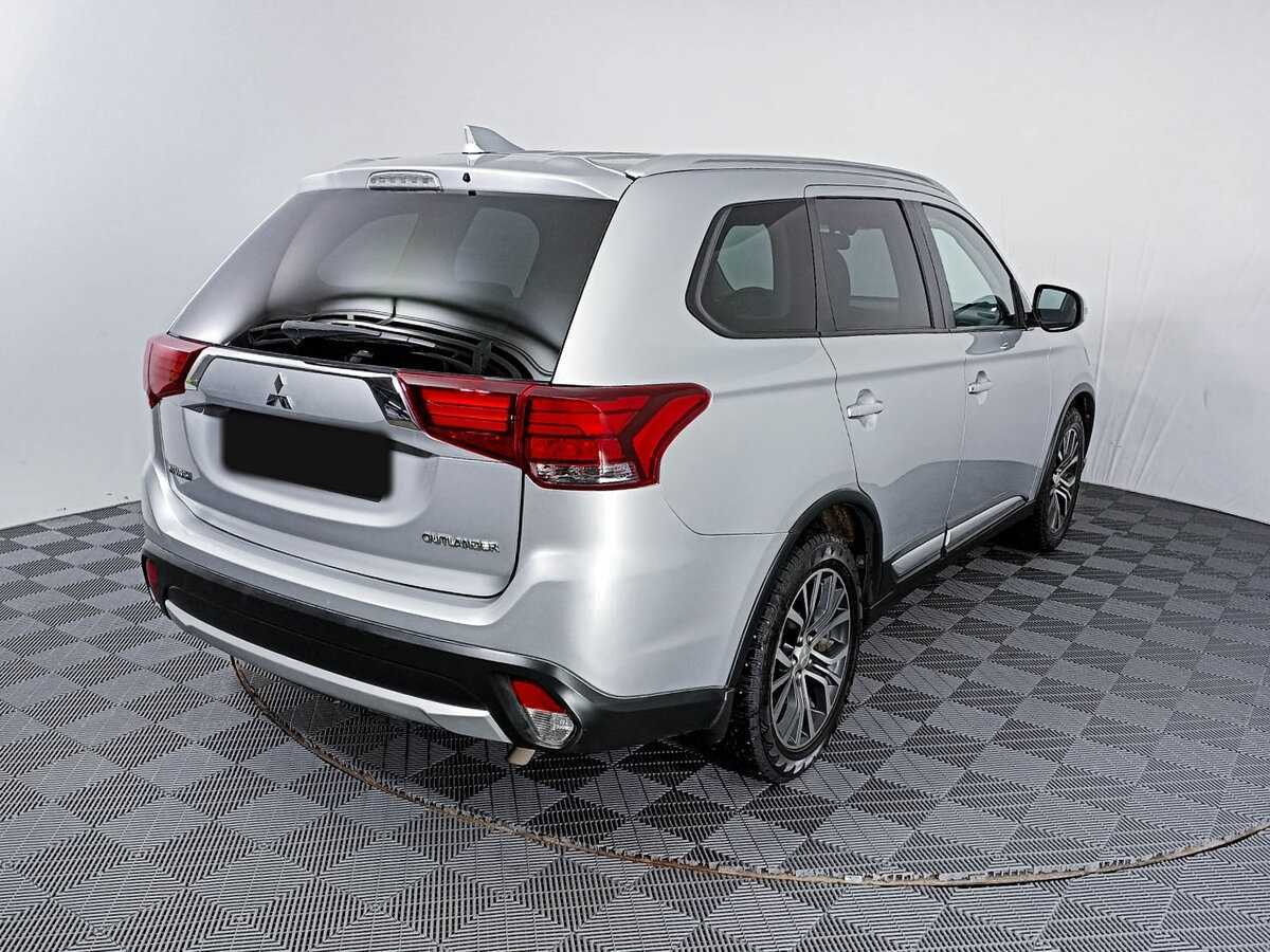Купить Mitsubishi Outlander с пробегом. Фото: #4