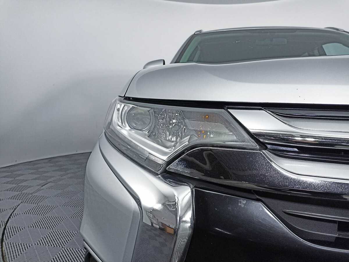 Купить Mitsubishi Outlander с пробегом. Фото: #16