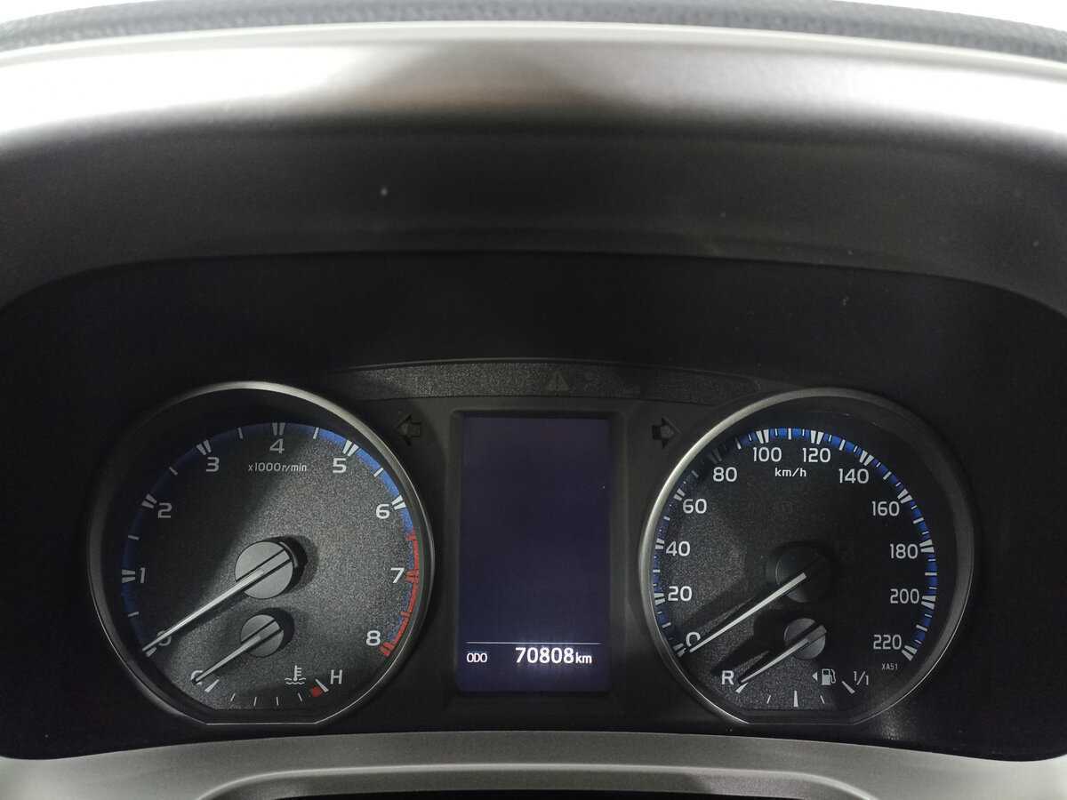 Купить Toyota RAV4 с пробегом. Фото: #12