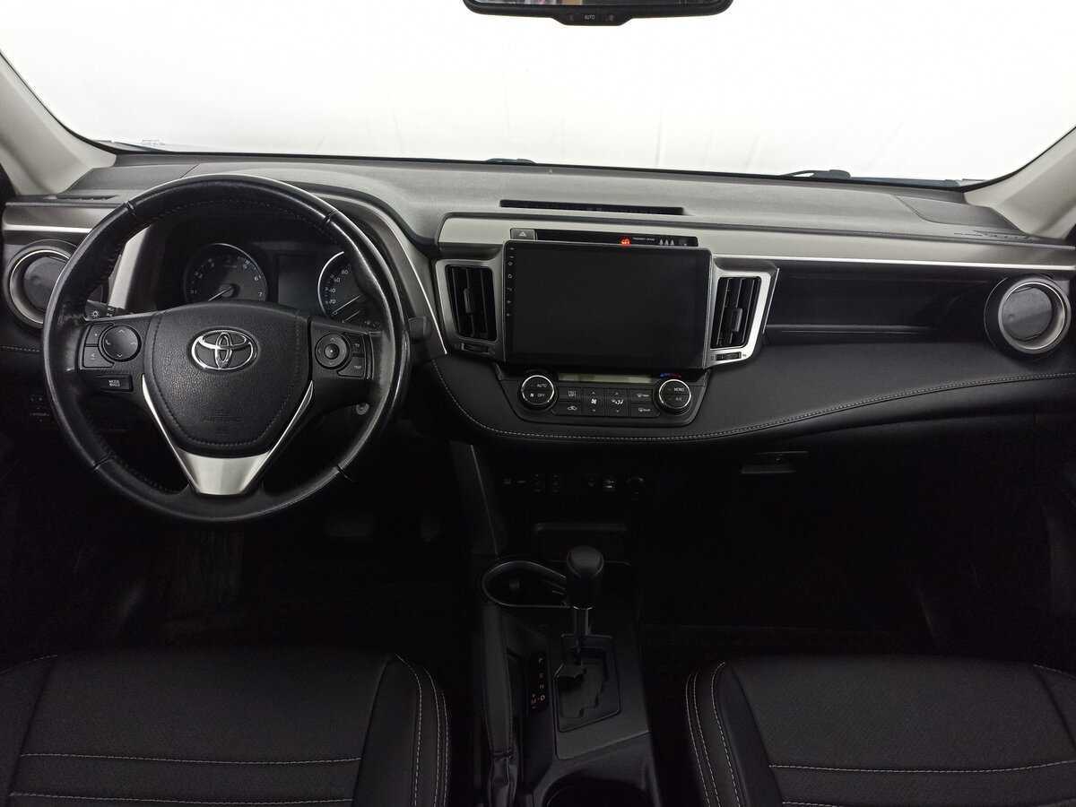 Купить Toyota RAV4 с пробегом. Фото: #13
