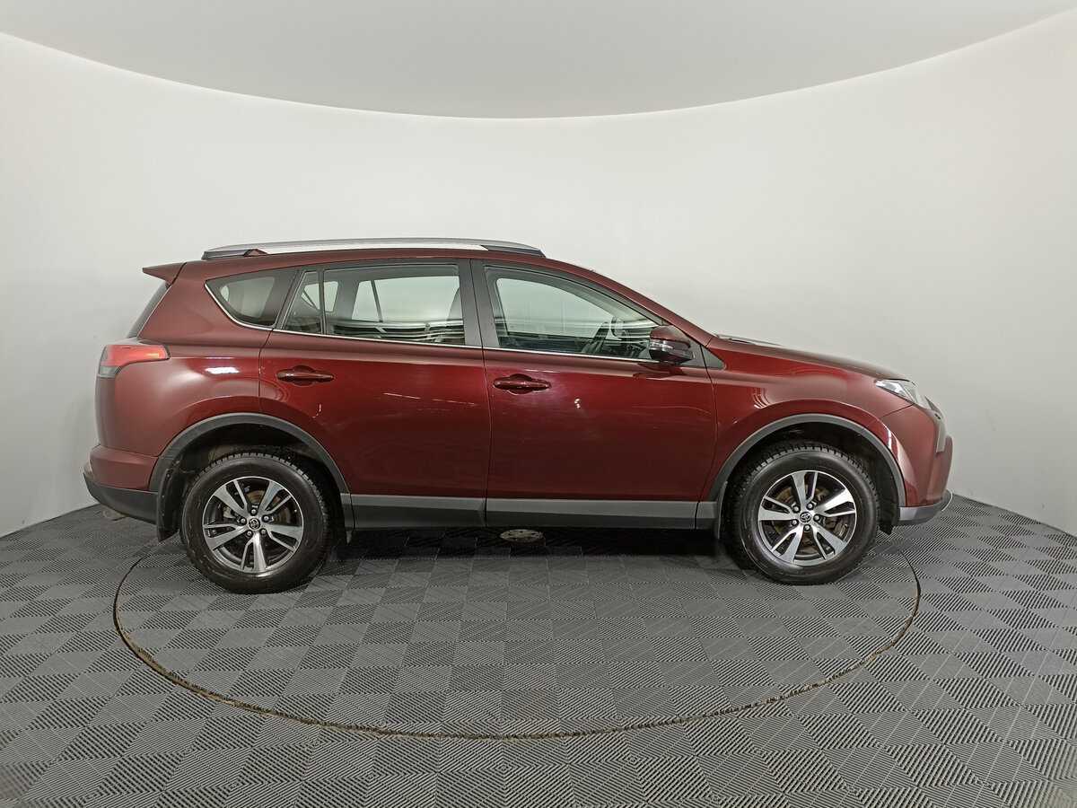Купить Toyota RAV4 с пробегом. Фото: #3