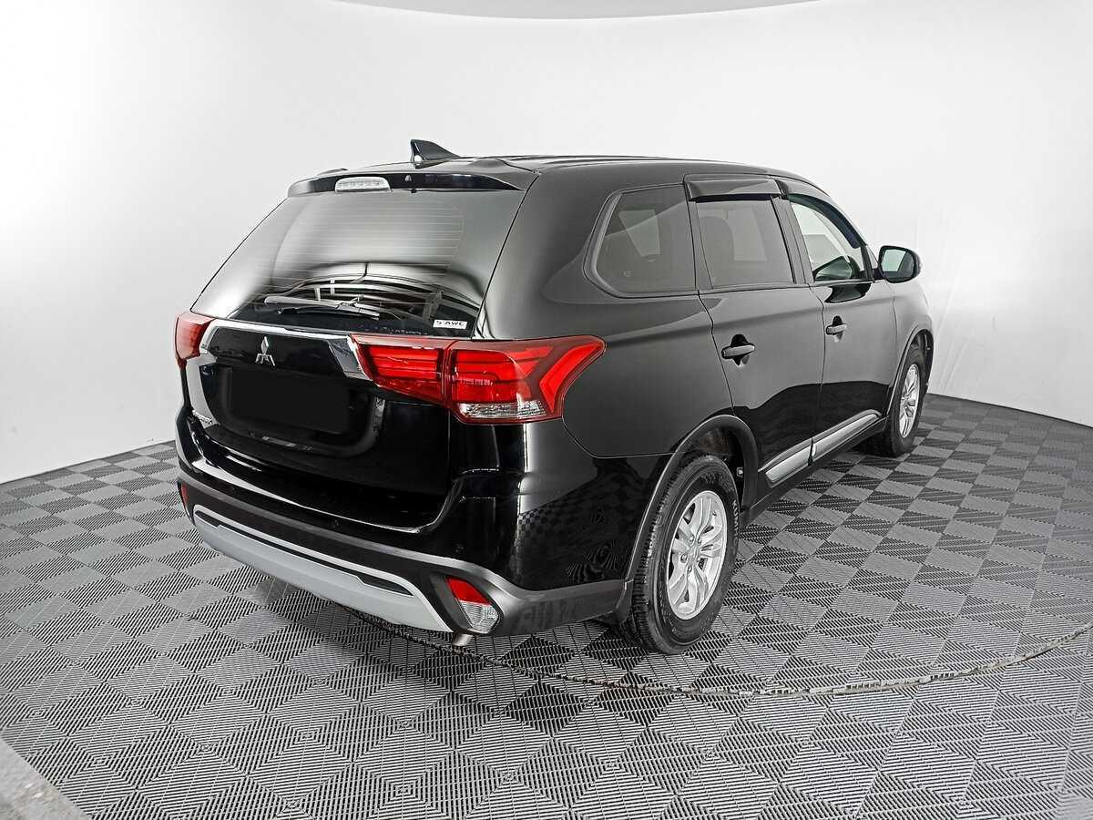 Купить Mitsubishi Outlander с пробегом. Фото: #4