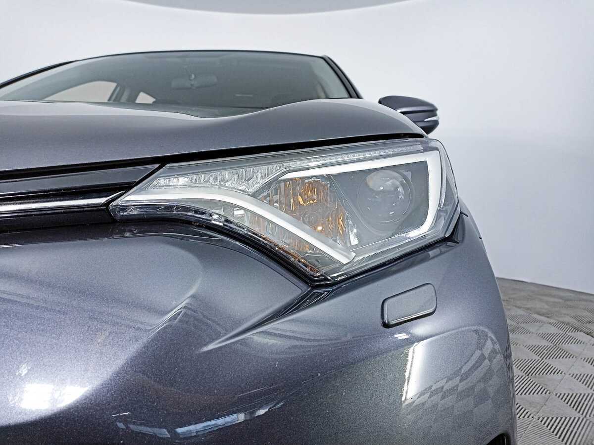 Купить Toyota RAV4 с пробегом. Фото: #15