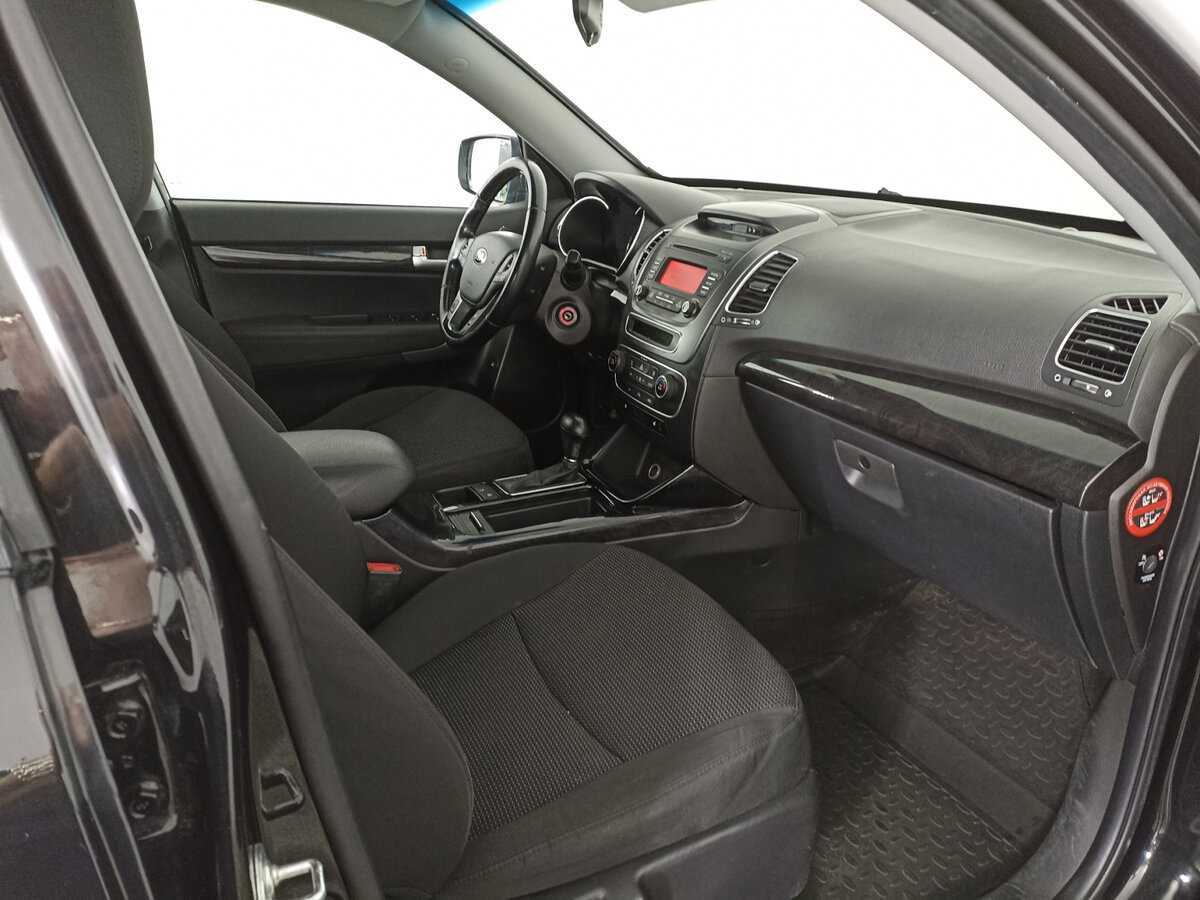 Купить Kia Sorento с пробегом. Фото: #10