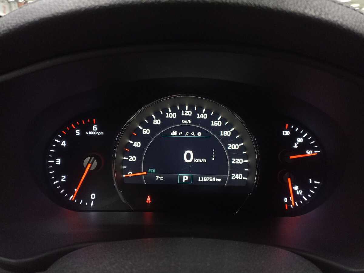 Купить Kia Sorento с пробегом. Фото: #12