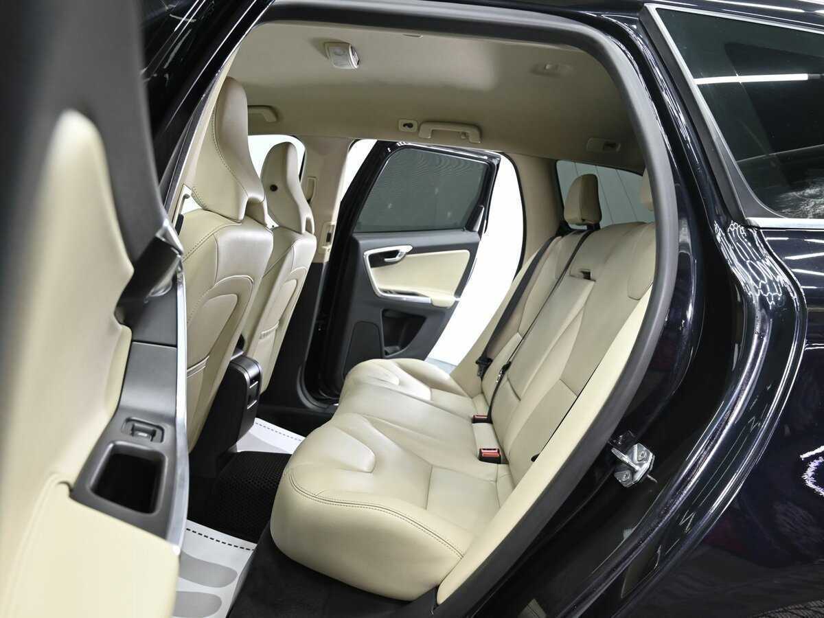 Продажа Б/У Вольво ИксЦ60. Фото: #4