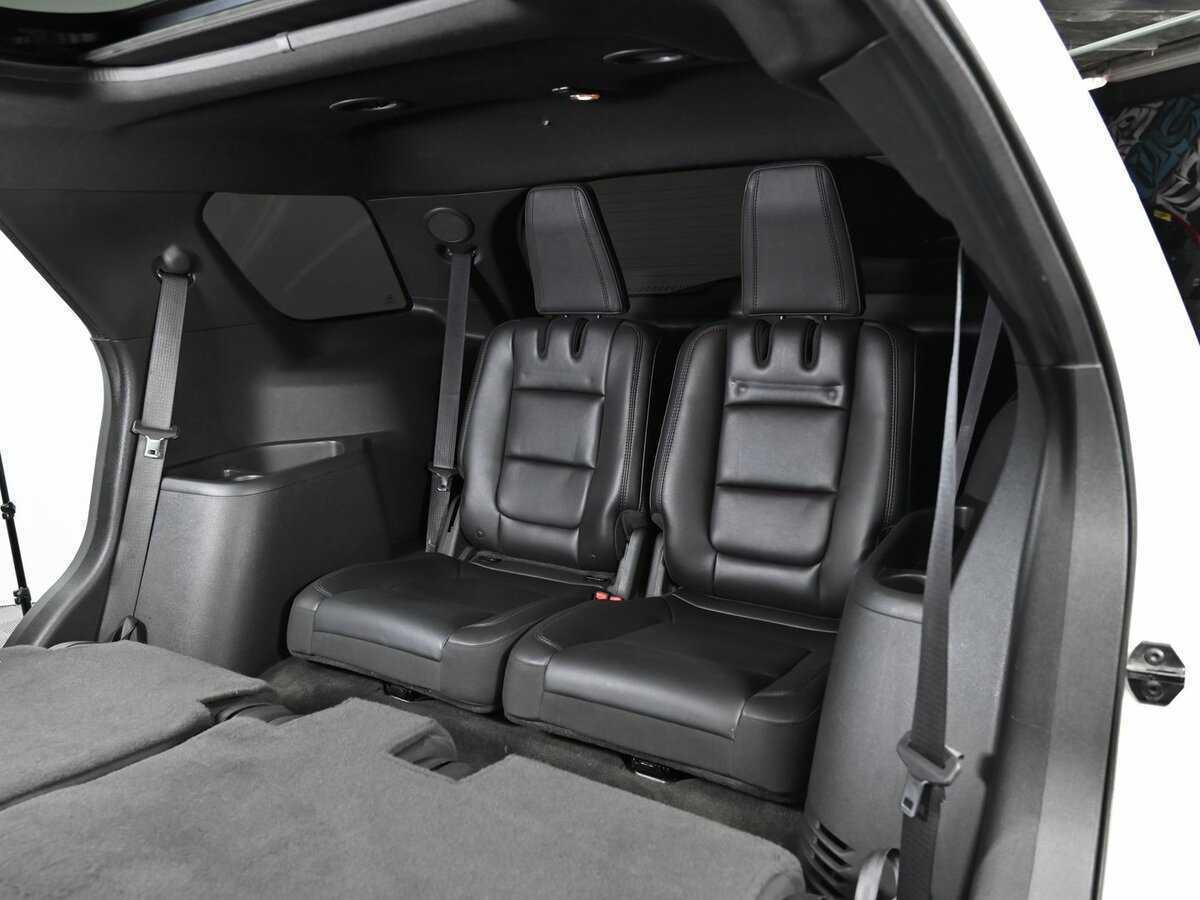 Купить Ford Explorer с пробегом. Фото: #15