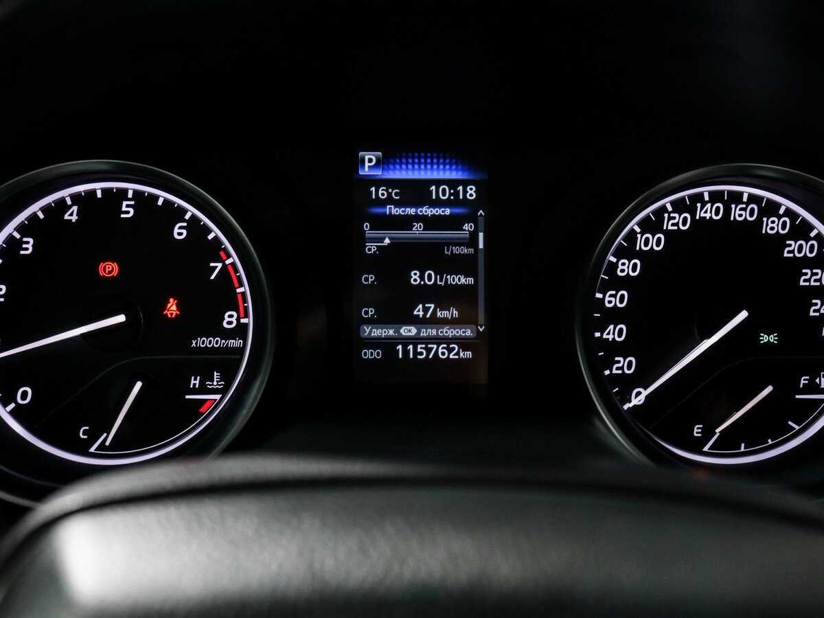 Купить Toyota Camry с пробегом. Фото: #7