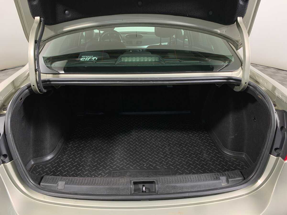 Купить Renault Fluence с пробегом. Фото: #19