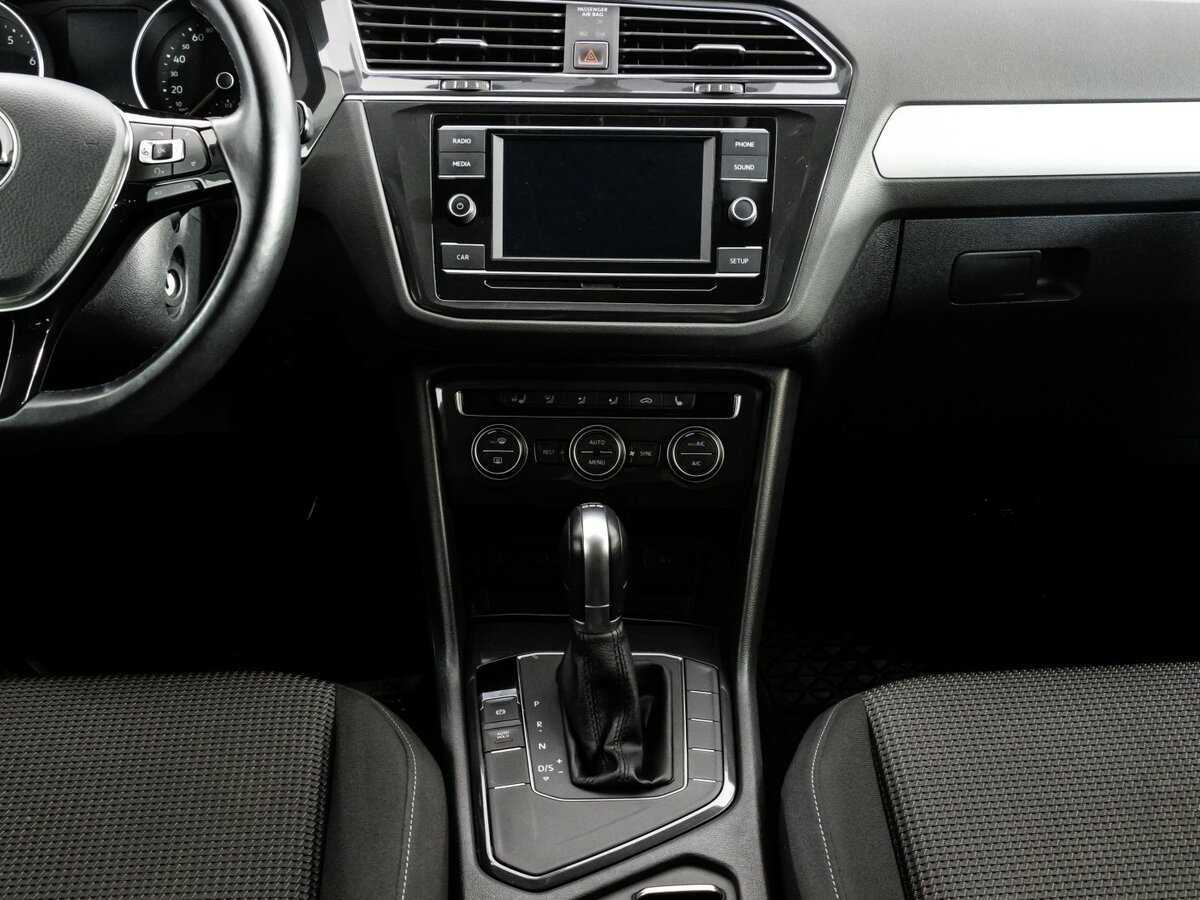Купить Volkswagen Tiguan с пробегом. Фото: #11