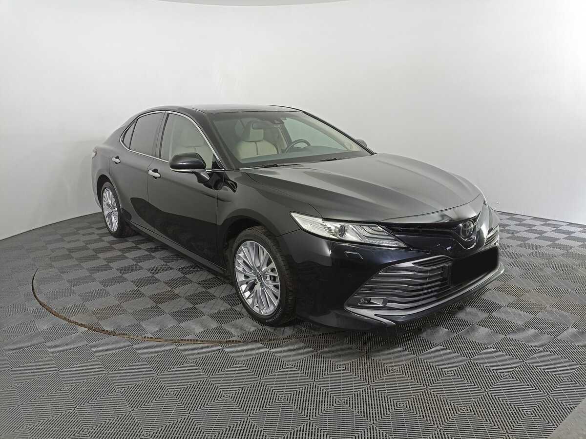 Купить Toyota Camry с пробегом. Фото: #2