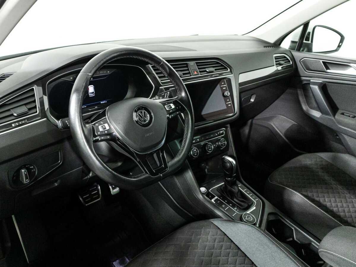 Купить Volkswagen Tiguan с пробегом. Фото: #10