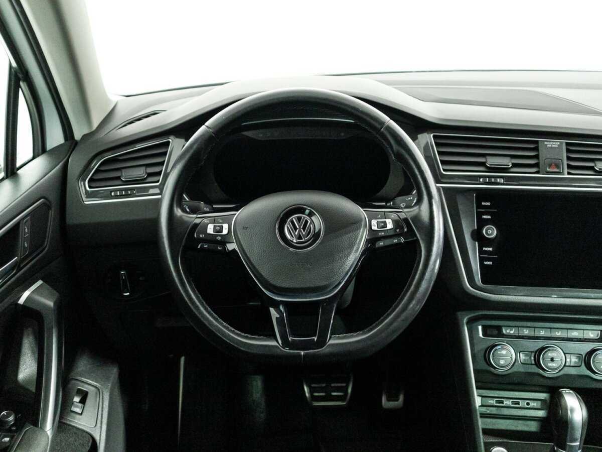 Купить Volkswagen Tiguan с пробегом. Фото: #19