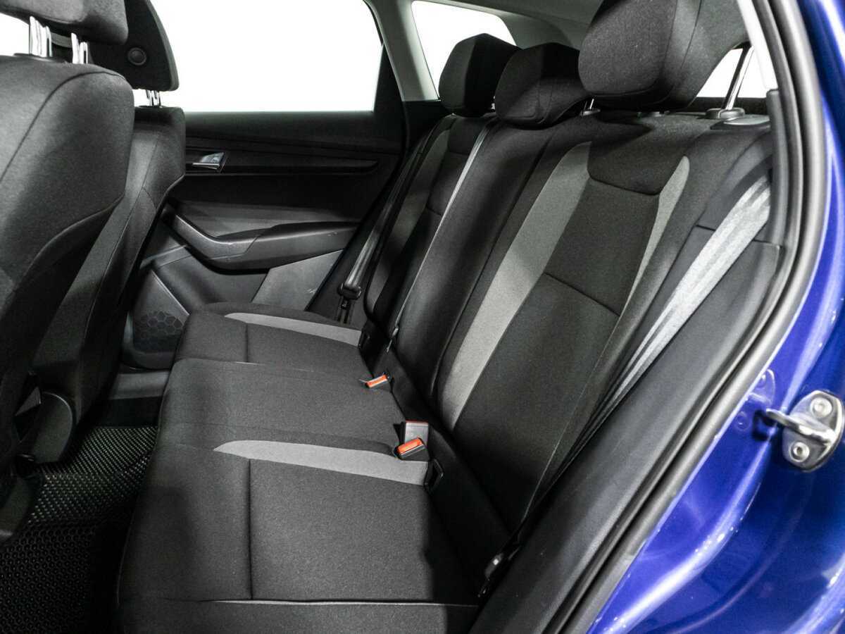 Купить Skoda Karoq с пробегом. Фото: #9