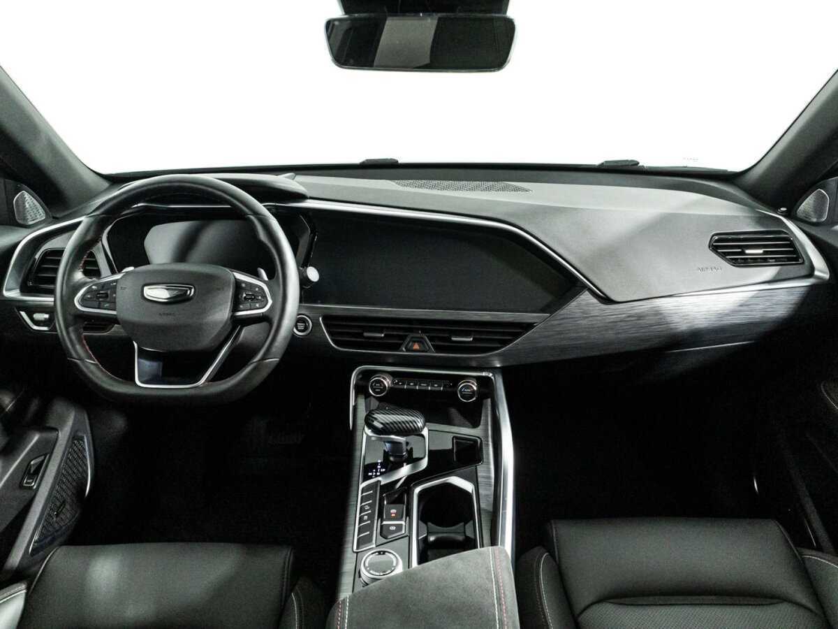 Купить Geely Tugella с пробегом. Фото: #12