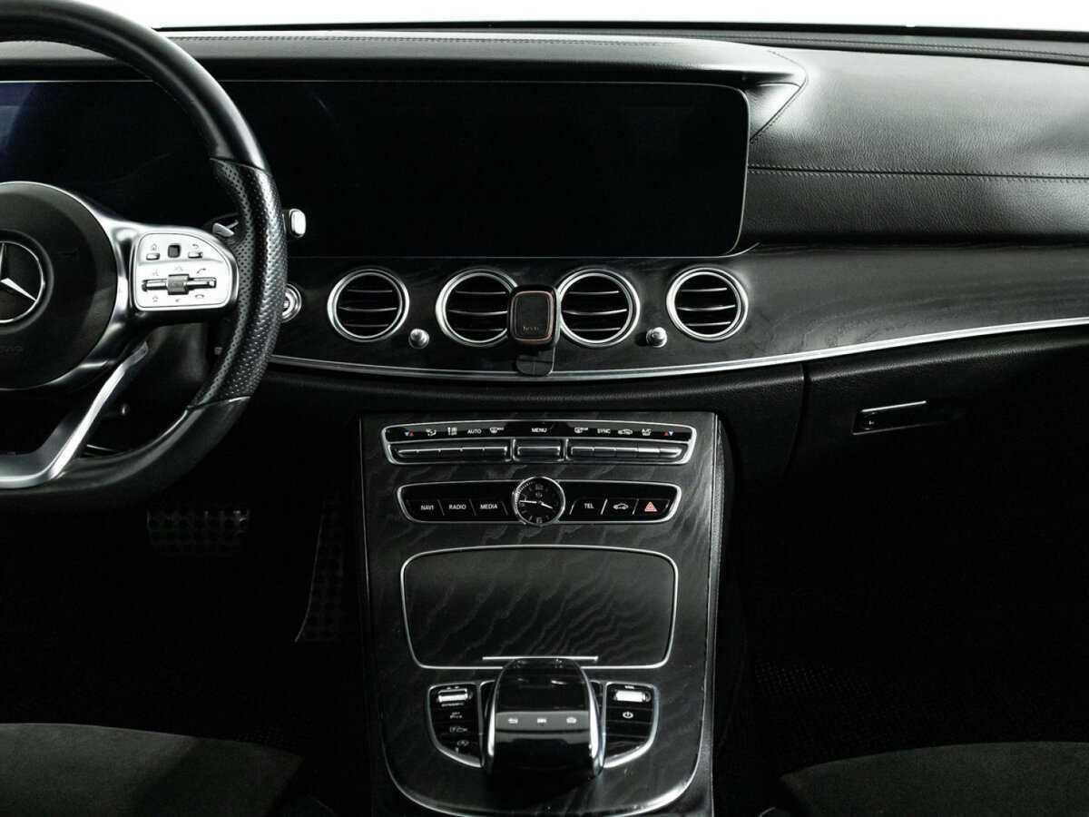 Купить Mercedes-Benz E-Класс с пробегом. Фото: #13