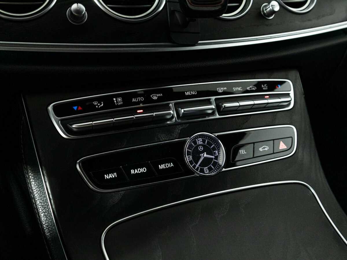 Купить Mercedes-Benz E-Класс с пробегом. Фото: #18