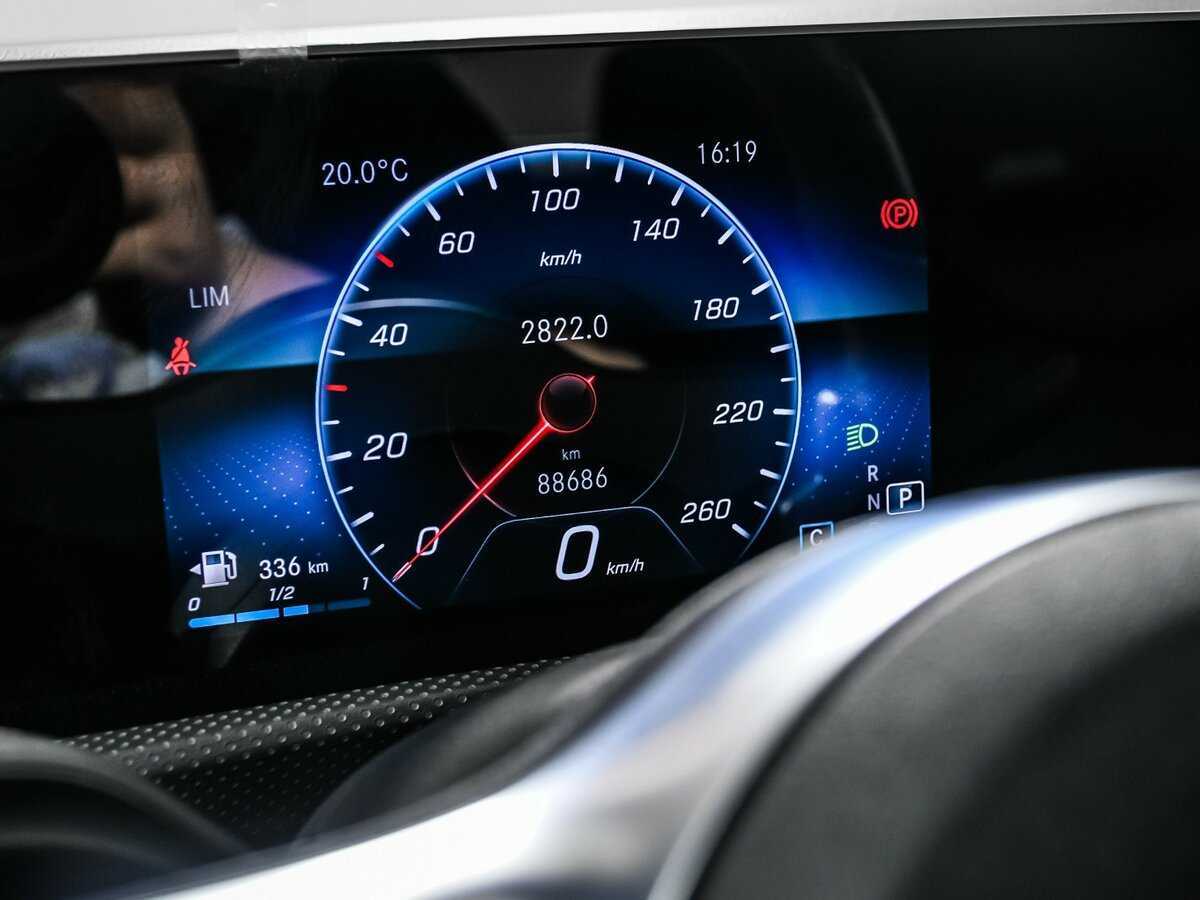 Купить Mercedes-Benz CLA с пробегом. Фото: #9