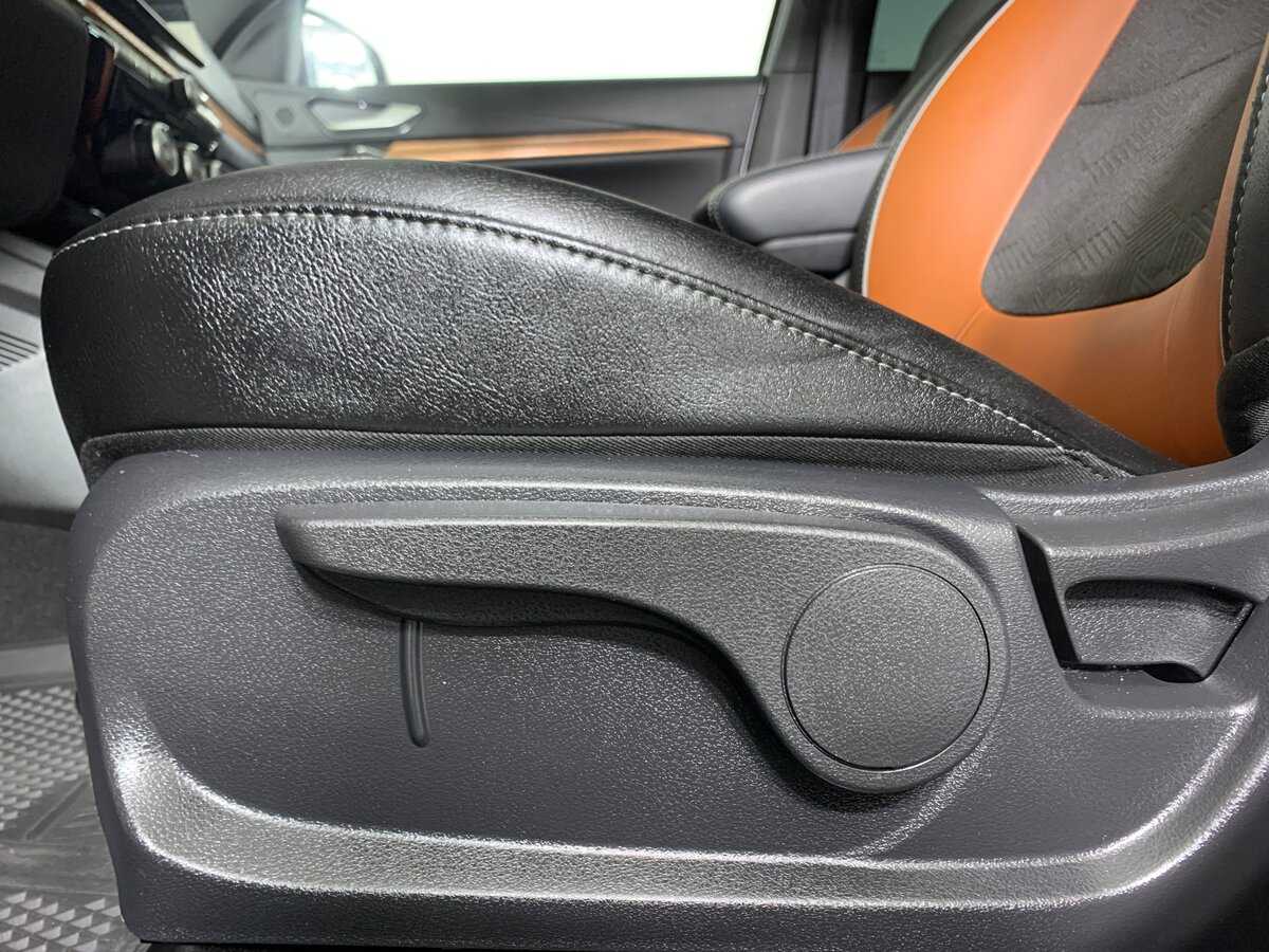 Купить Lada (ВАЗ) Vesta с пробегом. Фото: #16