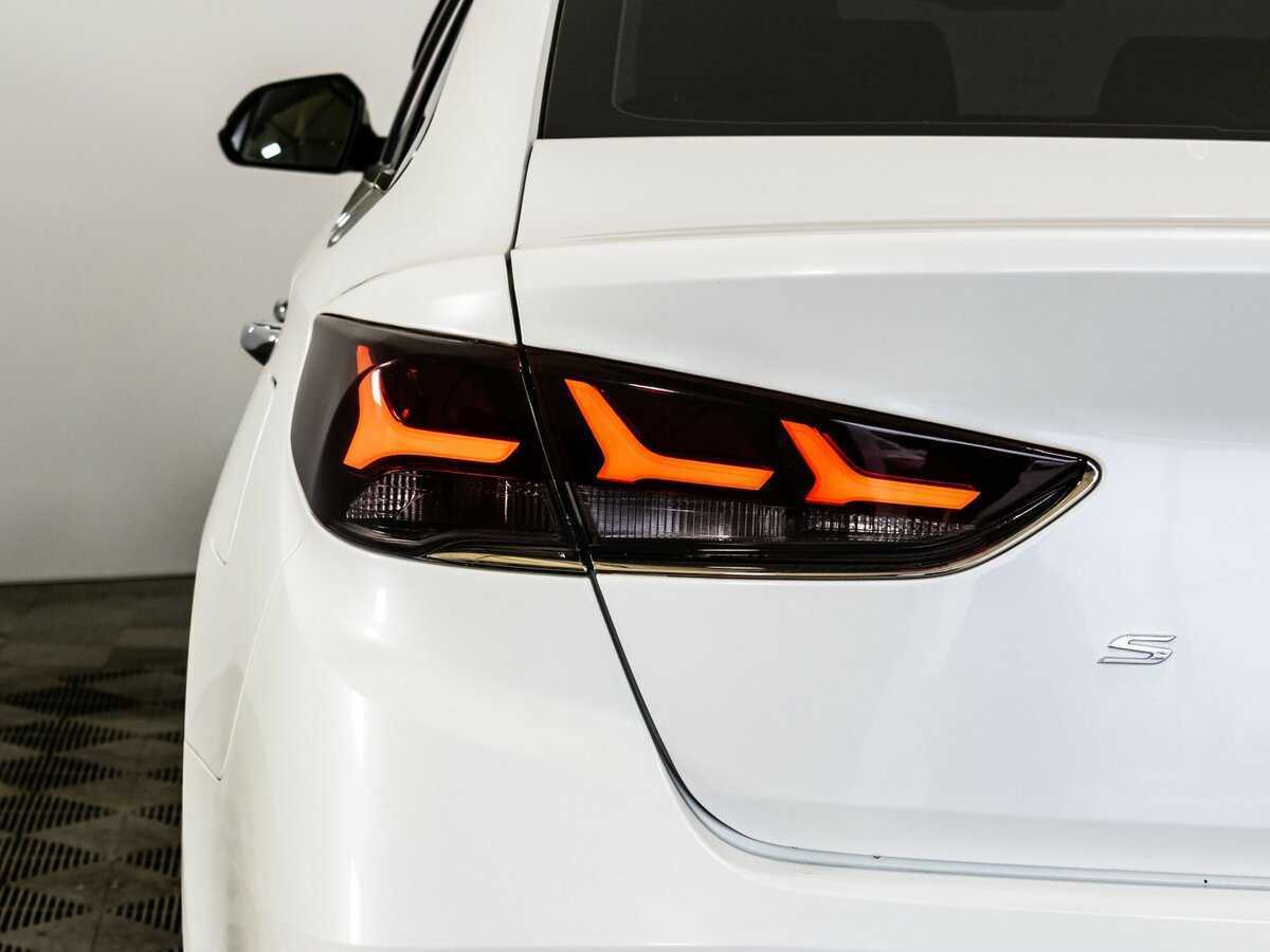 Купить Hyundai Sonata с пробегом. Фото: #15