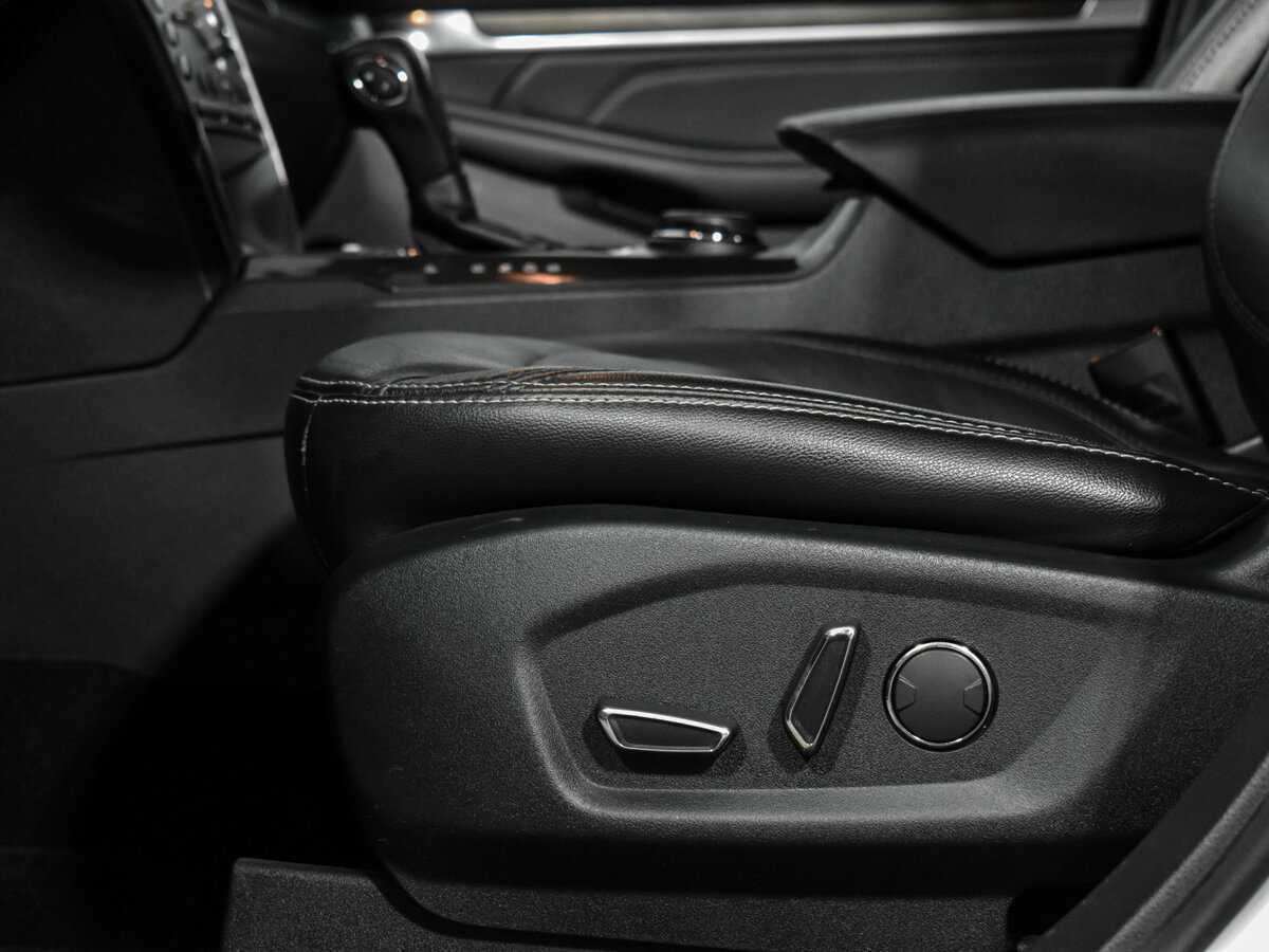 Купить Ford Explorer с пробегом. Фото: #10