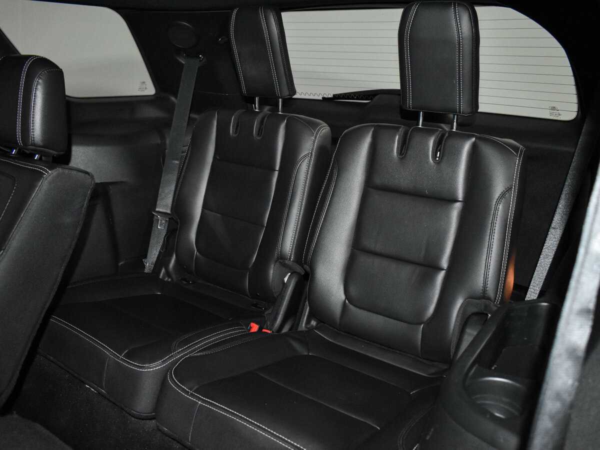 Купить Ford Explorer с пробегом. Фото: #15