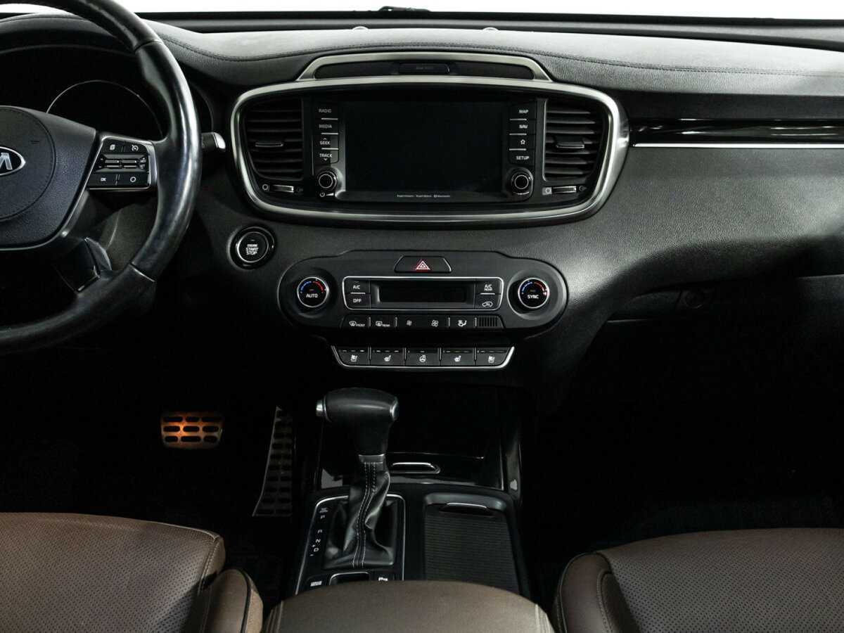 Купить Kia Sorento с пробегом. Фото: #14