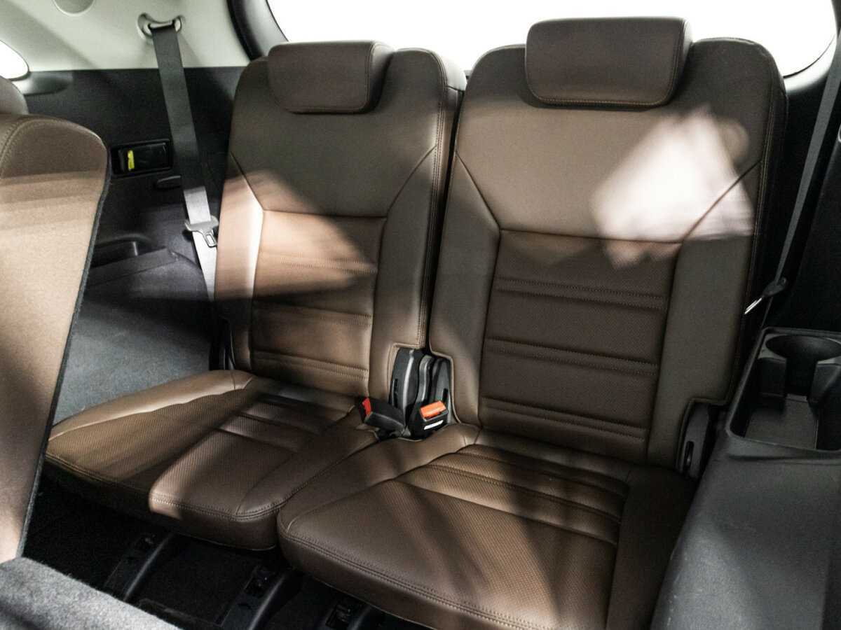 Купить Kia Sorento с пробегом. Фото: #17
