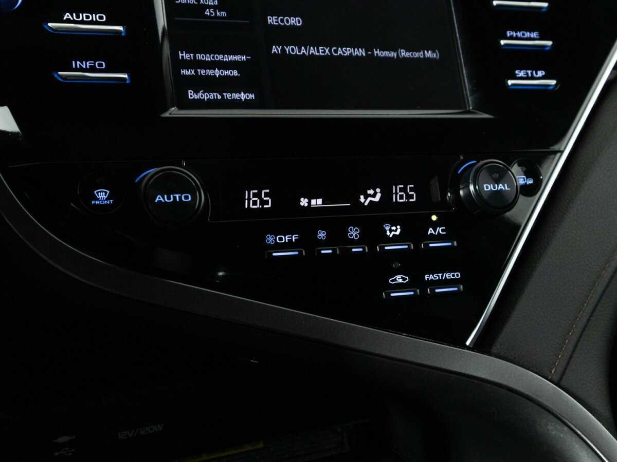 Купить Toyota Camry с пробегом. Фото: #18